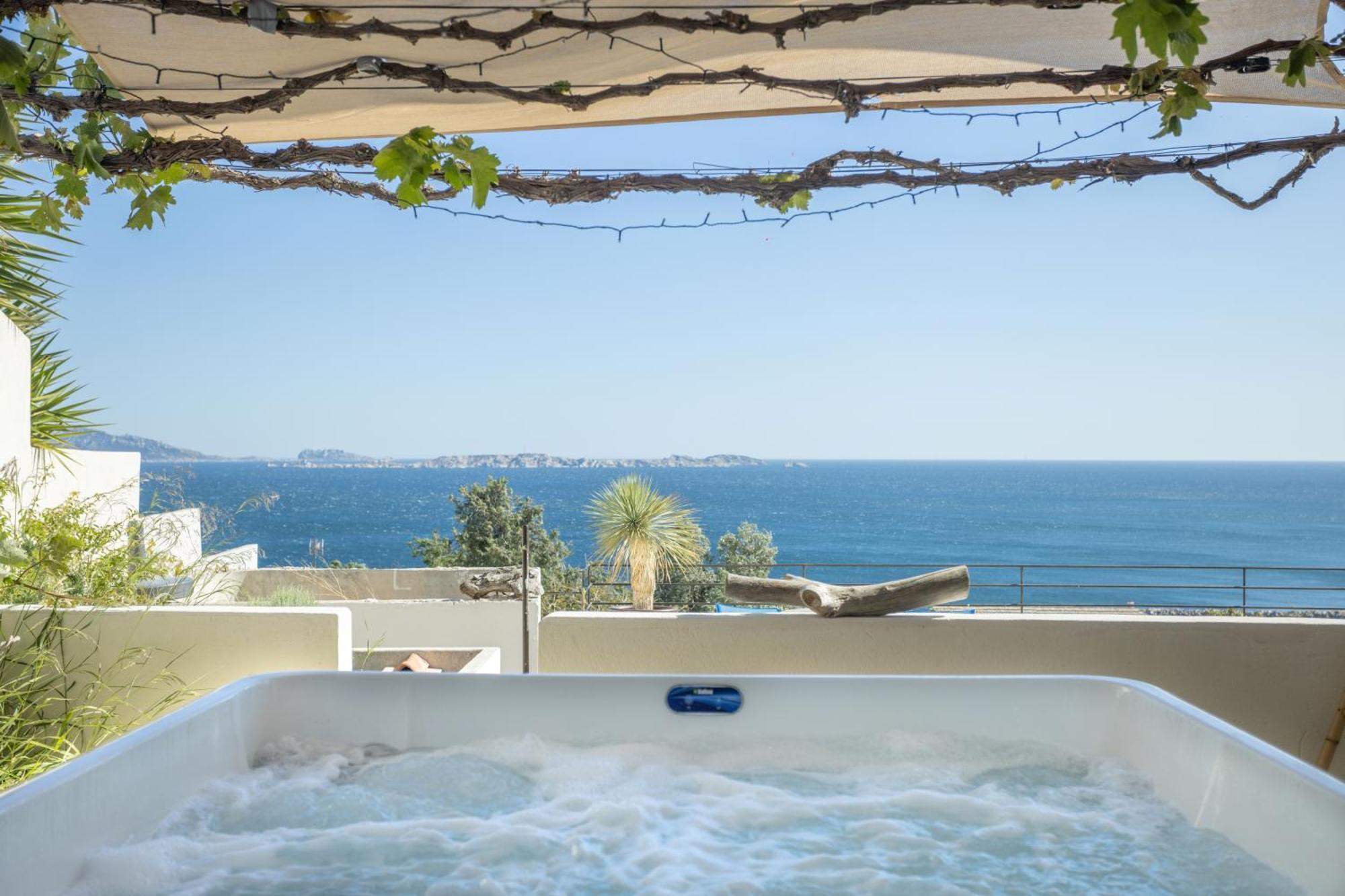 Les Suites Love 3 Spa Vue Mer Piscine Marsilia Exterior foto