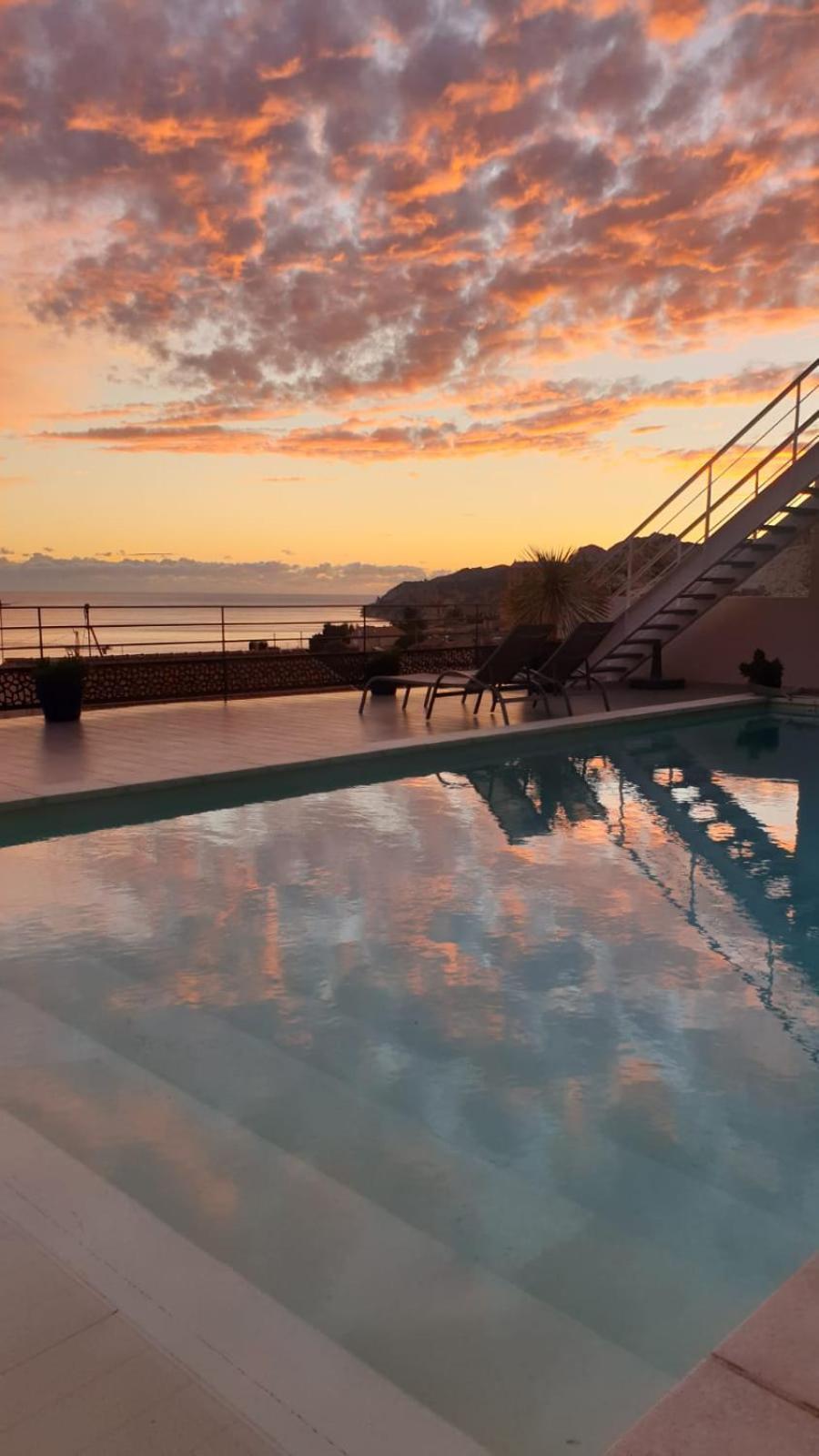 Les Suites Love 3 Spa Vue Mer Piscine Marsilia Exterior foto